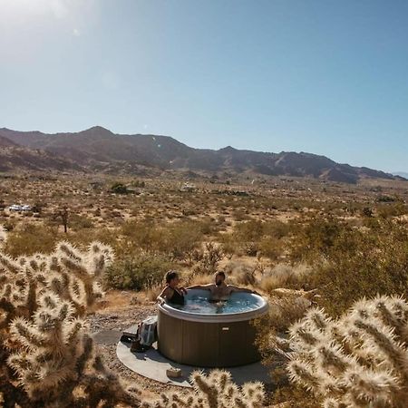Shelter 2 L A Classic At Joshua Tree Park Entrance ภายนอก รูปภาพ