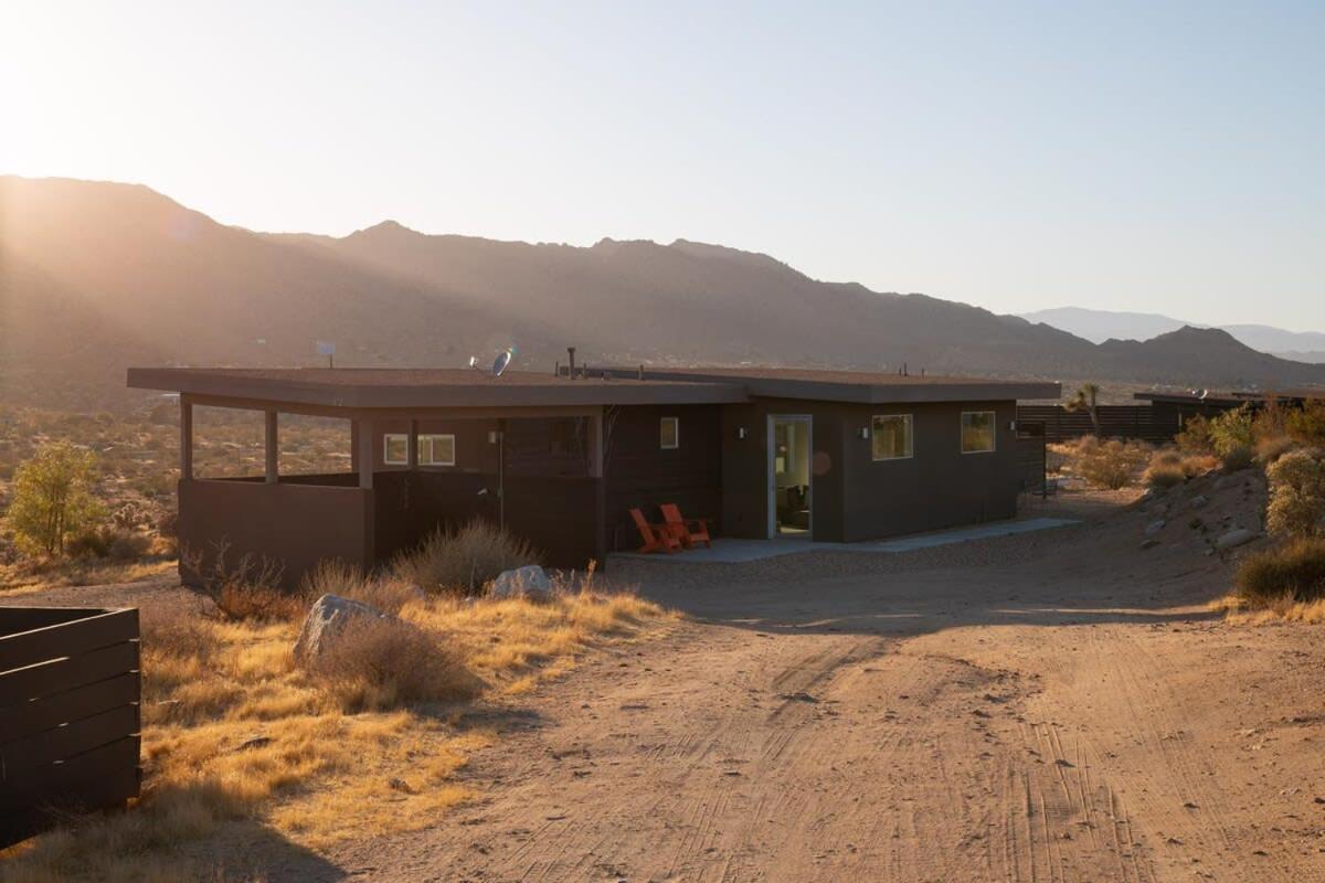 Shelter 2 L A Classic At Joshua Tree Park Entrance ภายนอก รูปภาพ