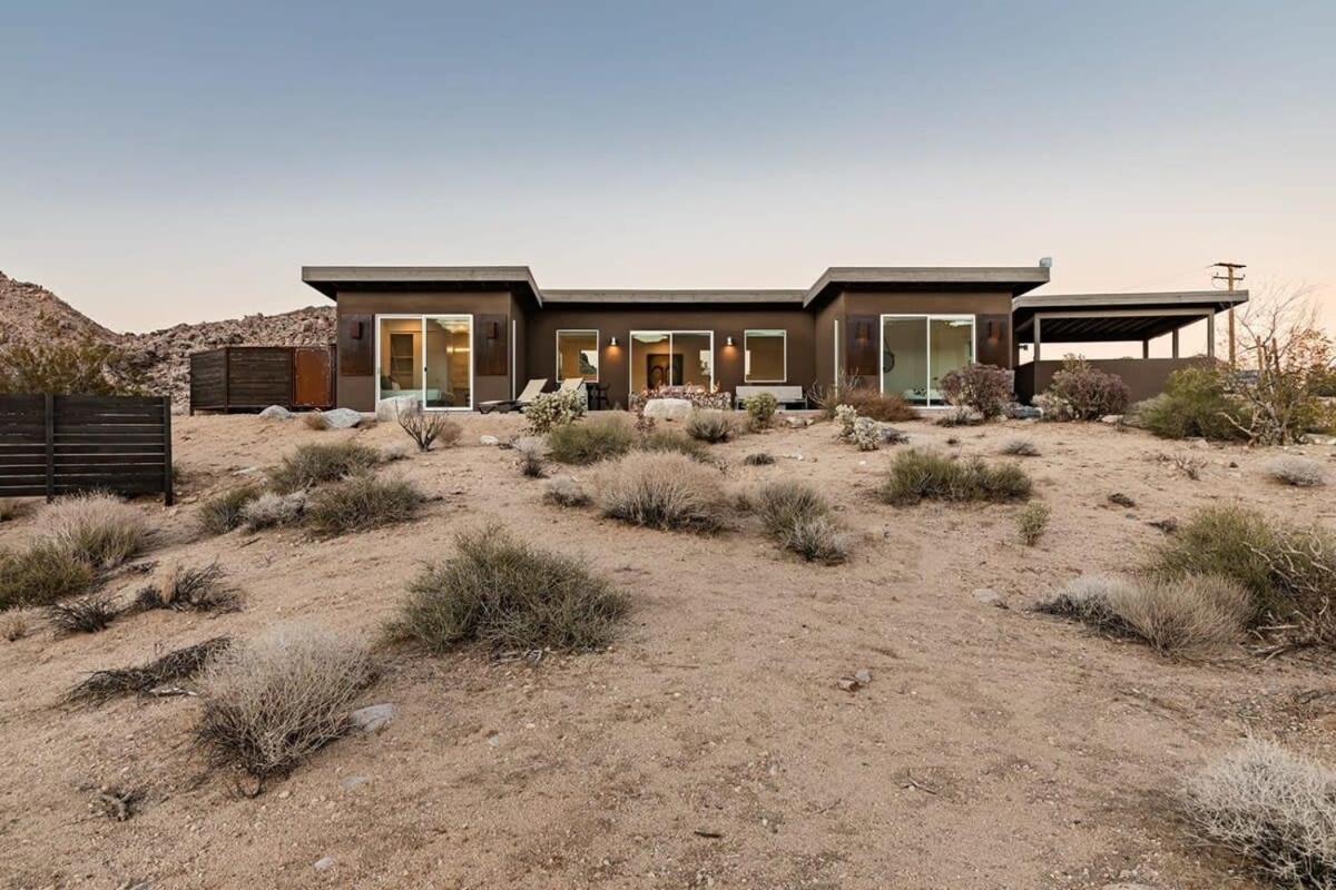 Shelter 2 L A Classic At Joshua Tree Park Entrance ภายนอก รูปภาพ
