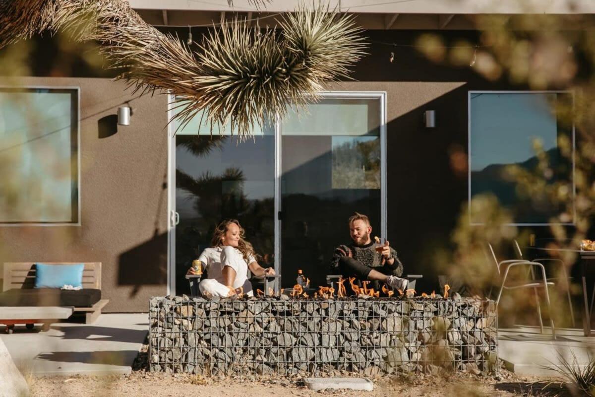 Shelter 2 L A Classic At Joshua Tree Park Entrance ภายนอก รูปภาพ