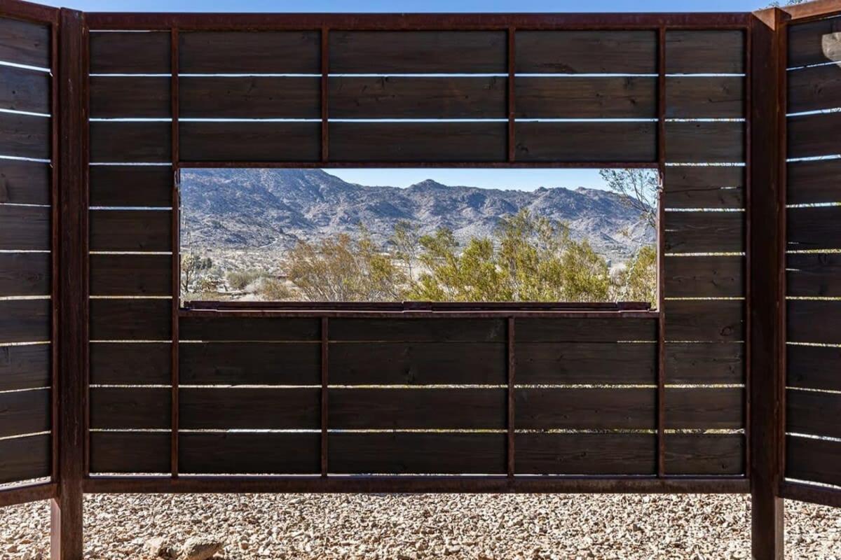 Shelter 2 L A Classic At Joshua Tree Park Entrance ภายนอก รูปภาพ